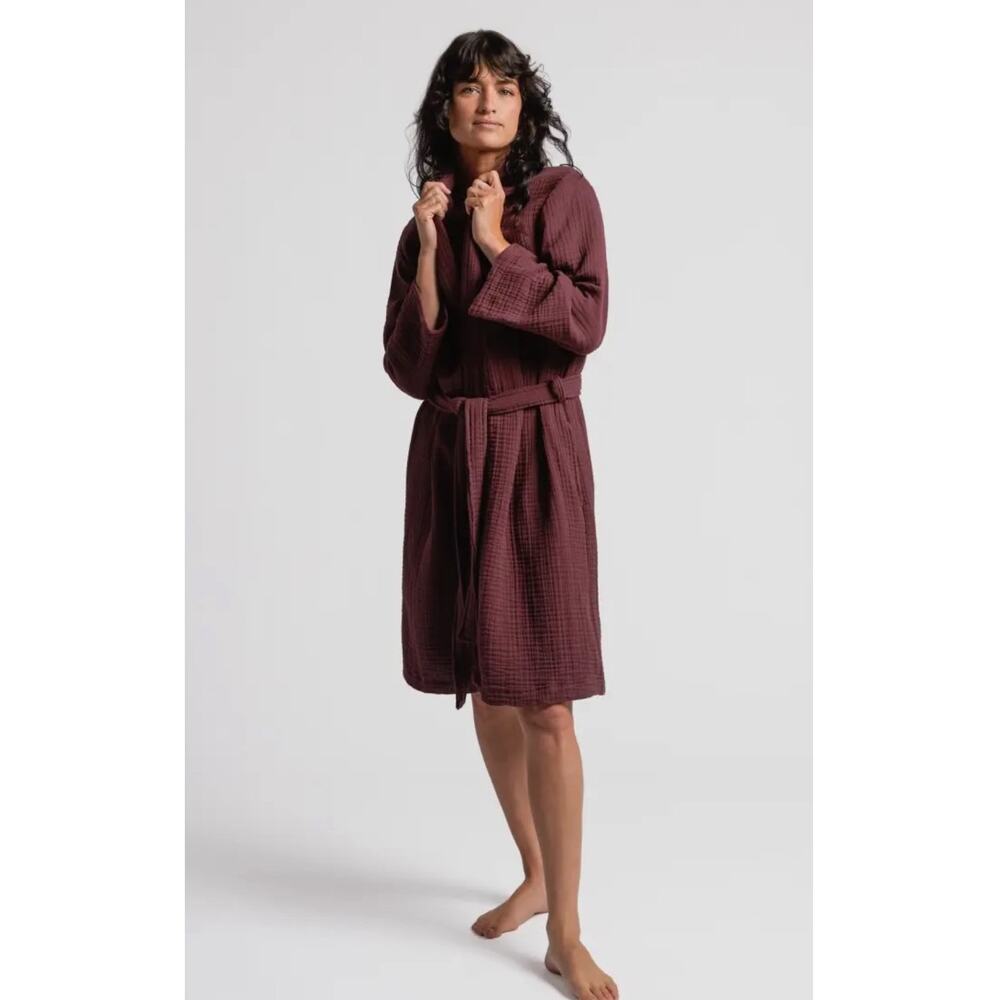 Parachute Women's Waffle Robe in Burgundy